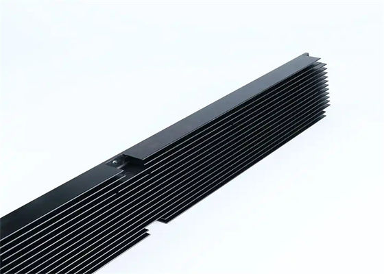 গুণ  Black CNC Machining Surface Finish Precision With Customized Coating কারখানা